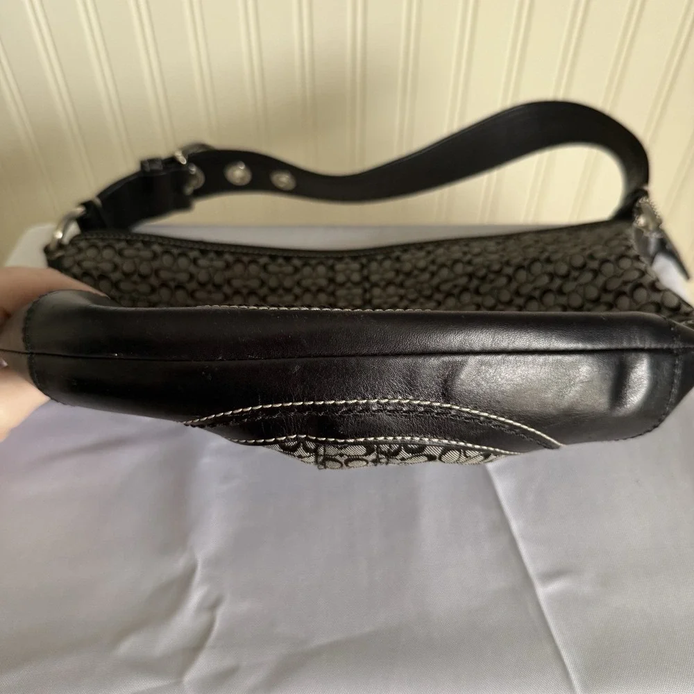Coach Soho Signature C Crescent Hobo Handbag Shoulder Bag Purse Black
